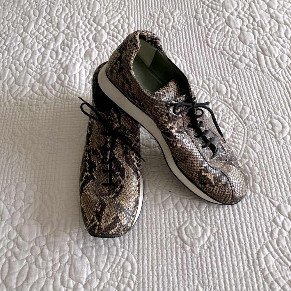 VTG Fieramosca & Co. snakeskin lace up sneaker.